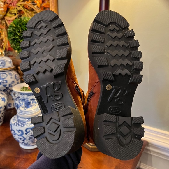 EUC Paul Green Cimarron Nubuck Boots Booties Cognac Brown Size 4 or US 6.5 - Picture 4 of 4